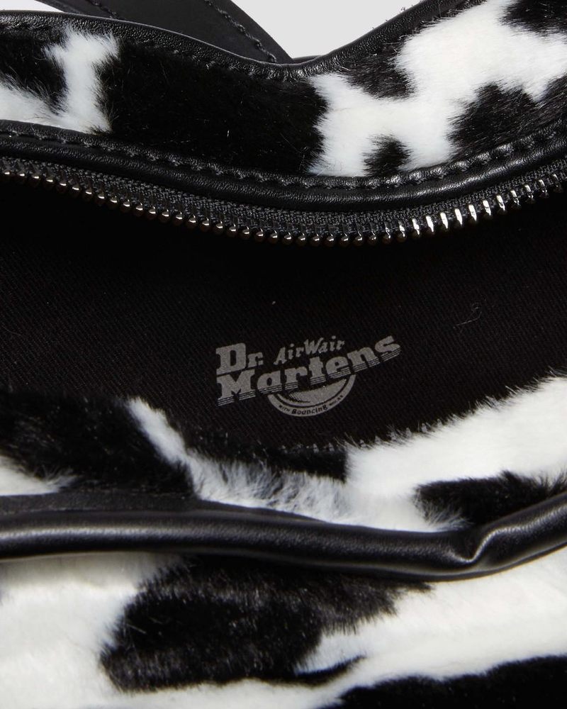 Bolsos y Mochilas Dr Martens Heart Shaped Faux Fur Cow Print Backpack (Cow Print + Kiev) Black+White | QG56-G6GS