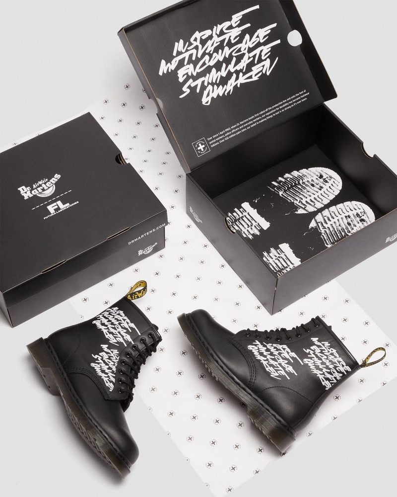 Botas Dr Martens 1460 Futura Embroidered Cuero Encaje Up Boots (Nappa Cuero) Negras | CD10-H8CZ