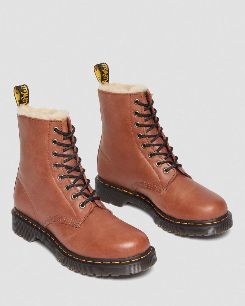 Botas Dr Martens 1460 Serena - Faux Fur-Forro Cuero Boots (Farrier) Tan | LZ57-L2XM