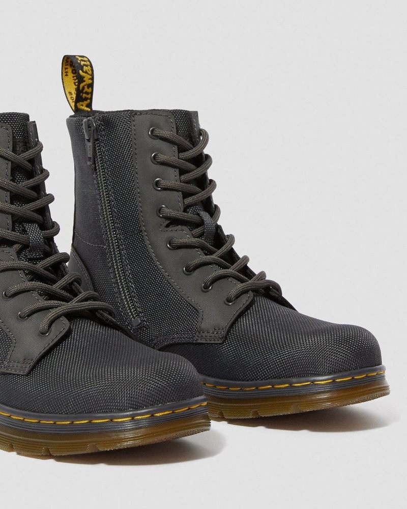 Botas Dr Martens Youth Combs Extra Tough Poly Casuales Boots (Extra Tough 50/50+Rubbery) Charcoal | EA08-V7AG