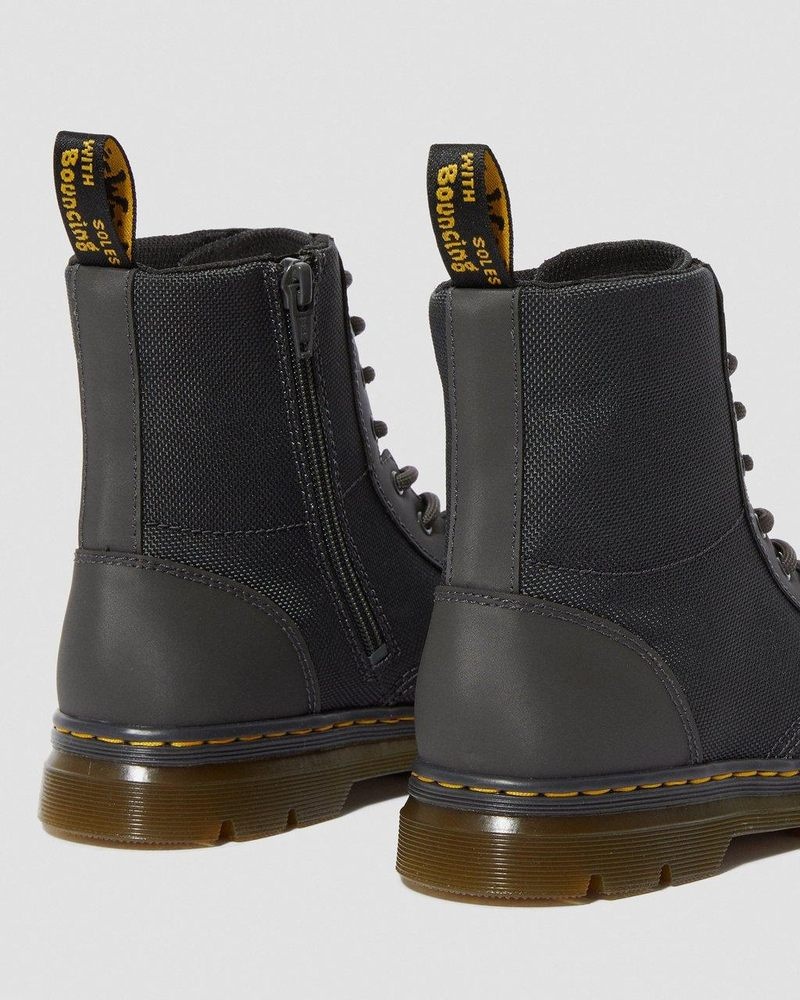 Botas Dr Martens Youth Combs Extra Tough Poly Casuales Boots (Extra Tough 50/50+Rubbery) Charcoal | EA08-V7AG