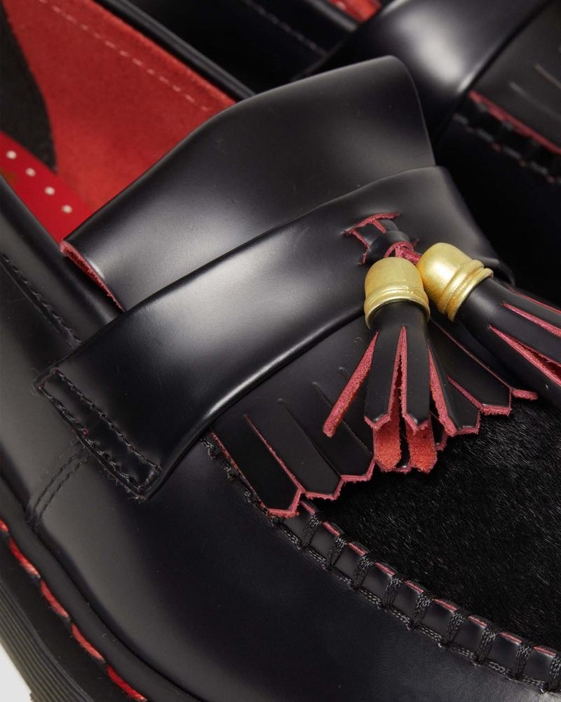 Zapatos Dr Martens Adrian Year of the Dragon Hair-On Tassel Loafers (Smooth Slice+Hair On) Black/Red/Black | KN39-B7BE